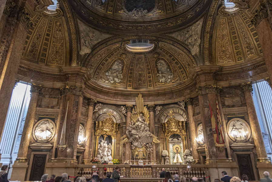 Zaragoza 022 - basílica de Nuestra Señora del Pilar - Santa Capilla de la Virgen del Pilar.jpg